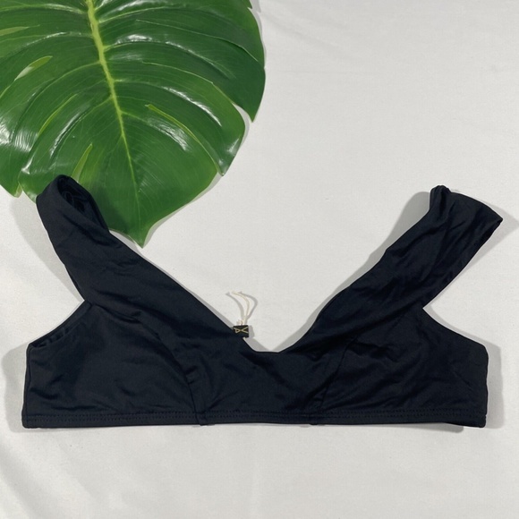 NEW Vitamin A Off Shoulder Capri Bikini Top in Black [SZ Small‎ S/6] - Picture 2 of 12
